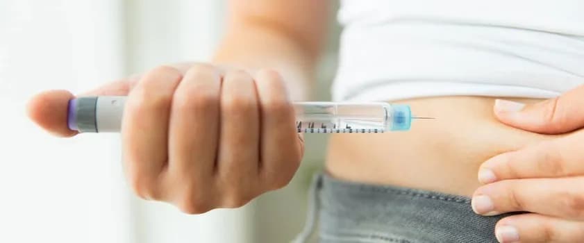 Podwyższony poziom insuliny: skuteczne sposoby na kontrolę hormonu