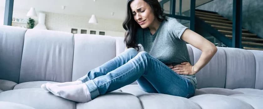 Co wziąć na ból brzucha? Skuteczne leki i naturalne metody ulgowe