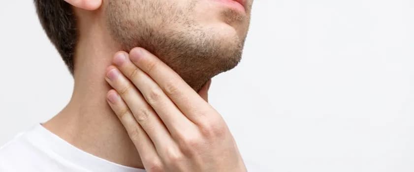 Skuteczne sposoby na chrypę i ból gardła, które przynoszą ulgę